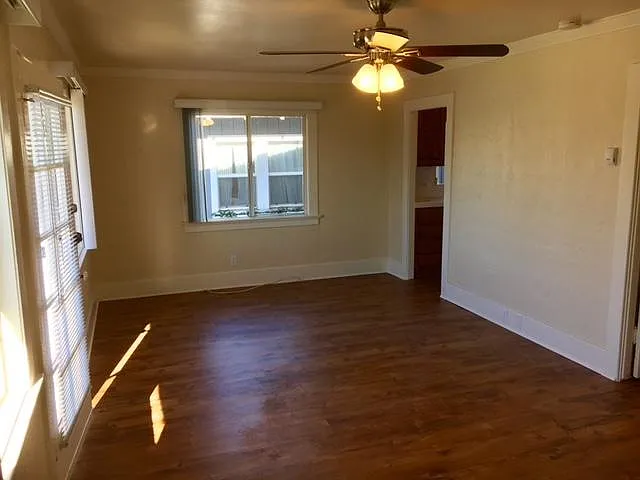 410 N Gertruda Ave — Photo 18