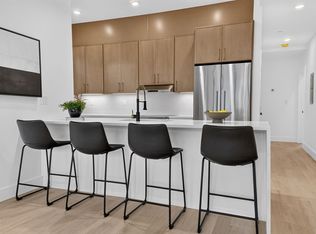 15 Clyde St #D, Somerville, MA 02145