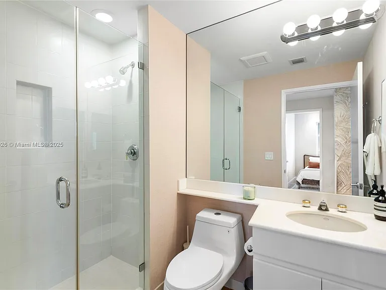 705 Crandon Blvd #405 — Photo 22