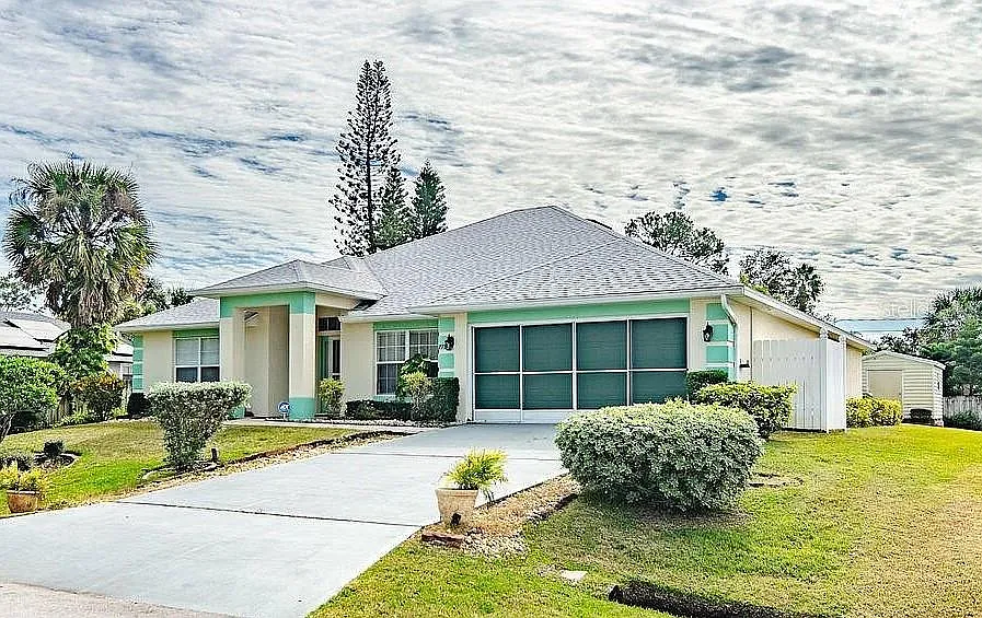 4 bed, 3.0 bath, 2455 sqft, $2,650 — Photo 1