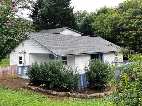 120 Harrison St, Swannanoa, NC 28778