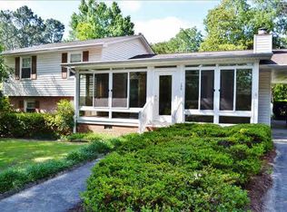 102 Pine Ln, Cayce, SC 29033