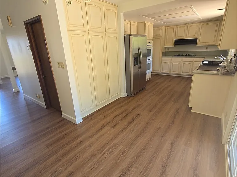 7134 Dos Rios Dr — Photo 24