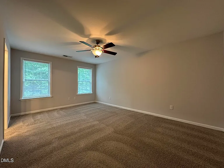 202 Cypress Hill Ln — Photo 22
