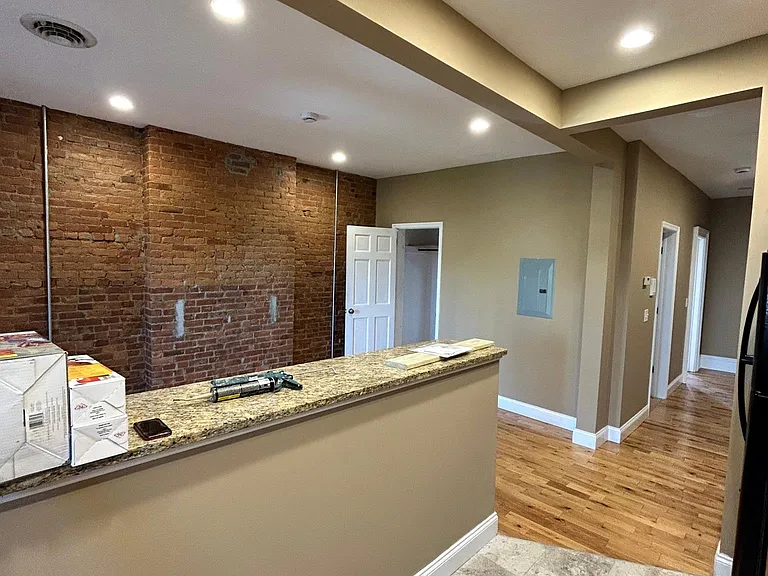 294 Lark St #2 — Photo 16