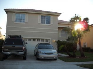 1305 NW 187th Ave, Pembroke Pines, FL 33029