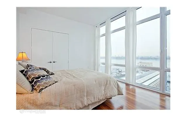 Rented by Douglas Elliman | media 4