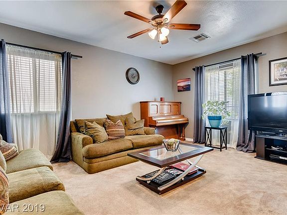 3rd image of 5488 Oatfield St