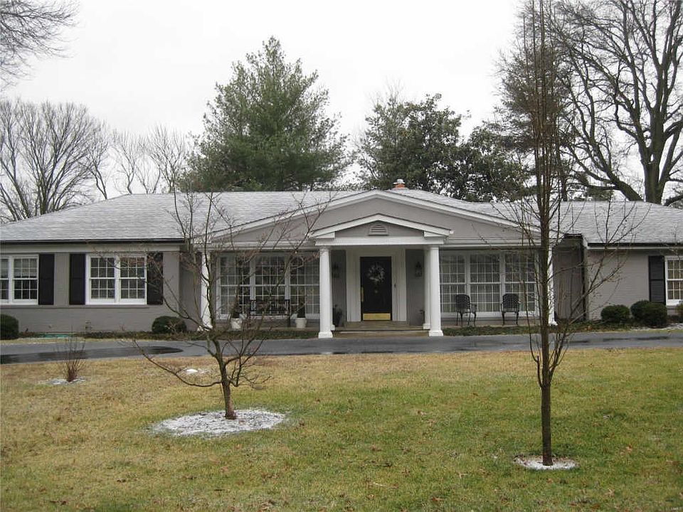 1st image of 5 Kingston Manor Dr