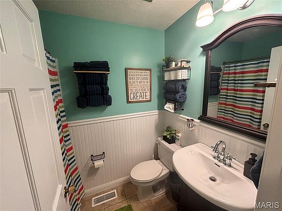 3rd image of 185 Lake Apollo Dr