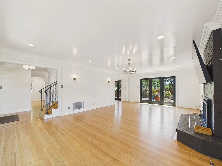 12 Folger Ct — Photo 6