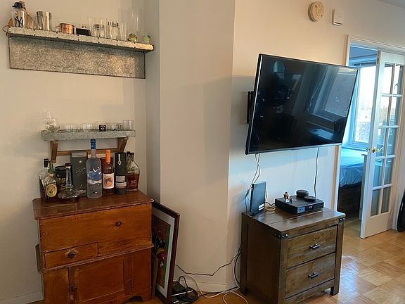 3rd image of 392 Central Park W APT 4B