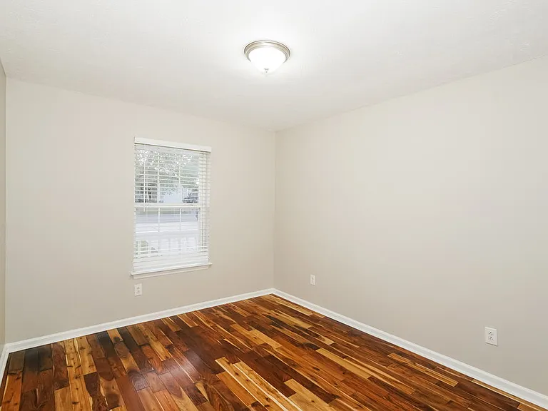 452 Cedar Park Cir — Photo 11
