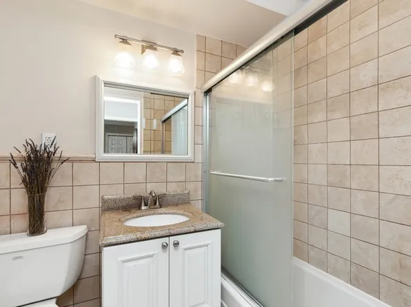 311 East 71st Street image 7 of 7