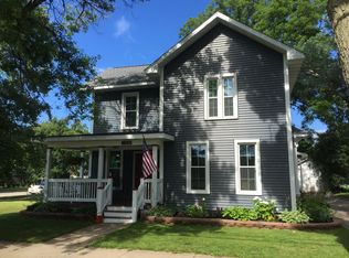 235 S 2nd St, Evansville, WI 53536