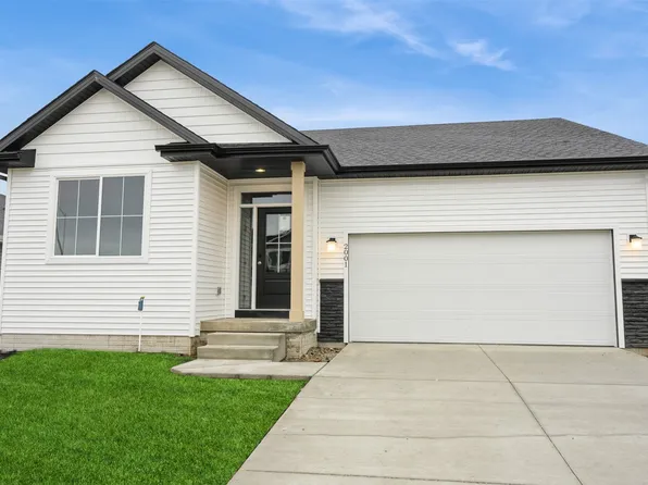 2001 Waller Ave, Norwalk, IA 50211