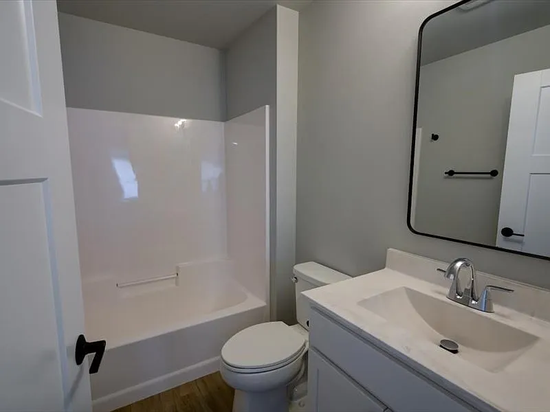 4880 Romaine Road - 1 — Photo 2