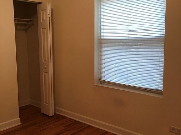 5th image of 4610 N Monticello Ave APT 1W