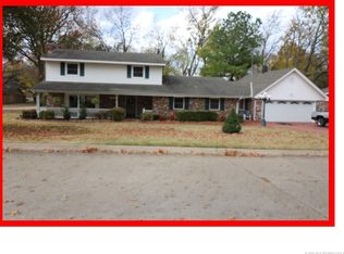 1373 Evergreen Dr, Bartlesville, OK 74006