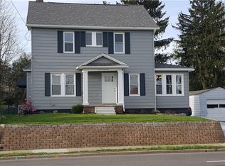 279 Robinson Ave, Barberton, OH 44203