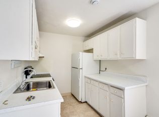 1445 E 222nd St APT 6, Euclid, OH 44117