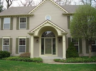 51737 Foxdale Ln, Granger, IN 46530