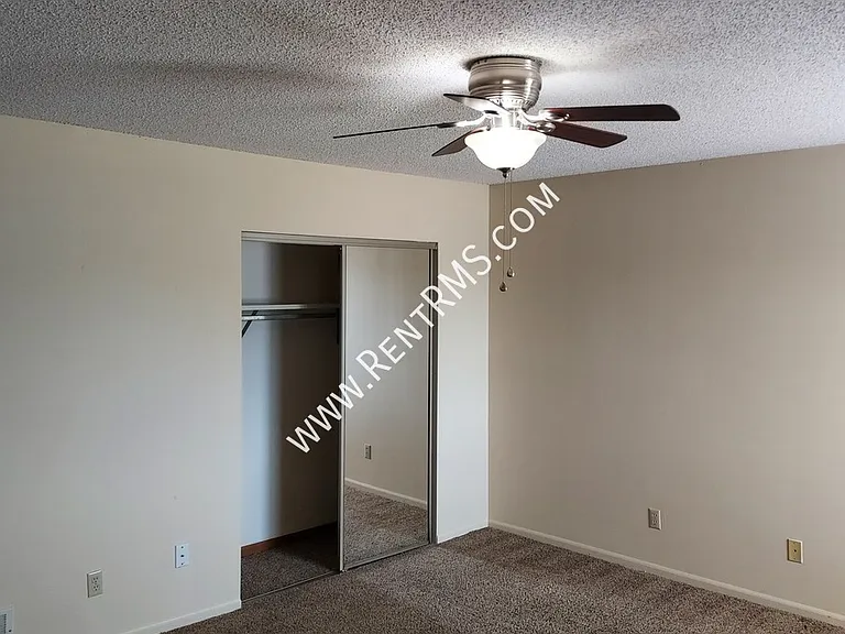 2131 SW Brandywine Ln — Photo 14