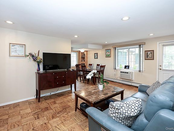 5th image of 156 Jervis Avenue #156