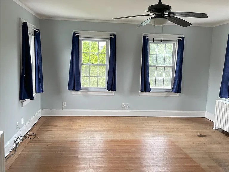 56 Nassau Blvd — Photo 16