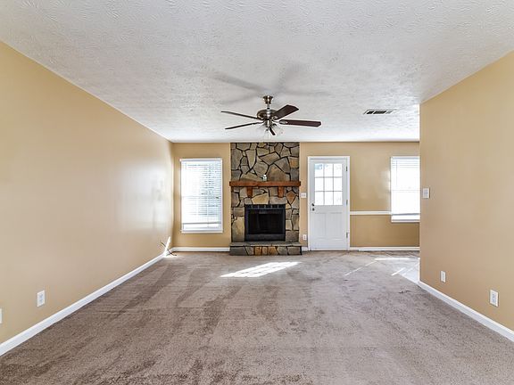 3rd image of 3568 Fernbrook Dr