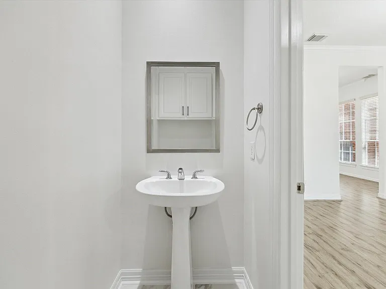13639 Brookbluff Ln — Photo 13