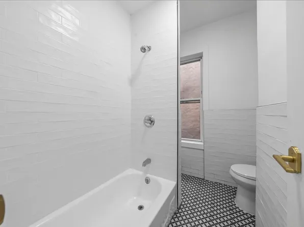 64 Oak Street image 11 of 15