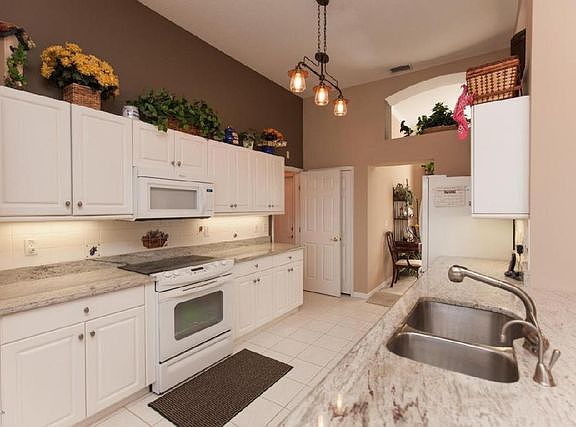 5th image of 1264 Sunningdale Ln