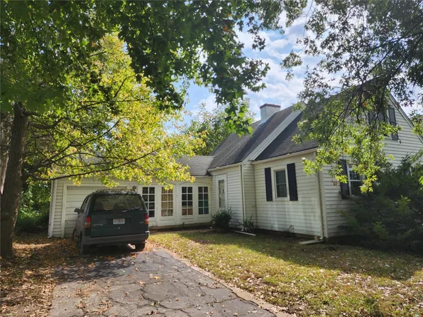1116 Bopp Rd, Saint Louis, MO 63131