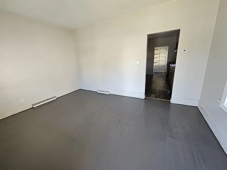 1756 Midland Ave — Photo 10