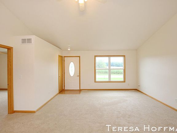 5th image of 12453 Balsam Ave