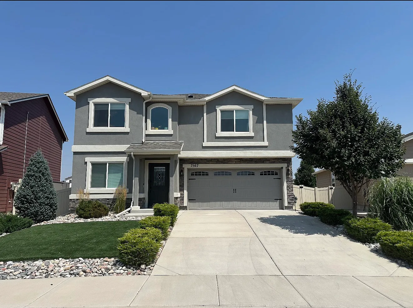 7567 Benecia Dr — Photo 2