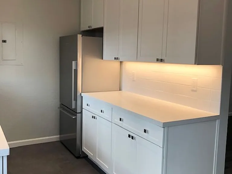 Village Square Townhomes — Photo 18