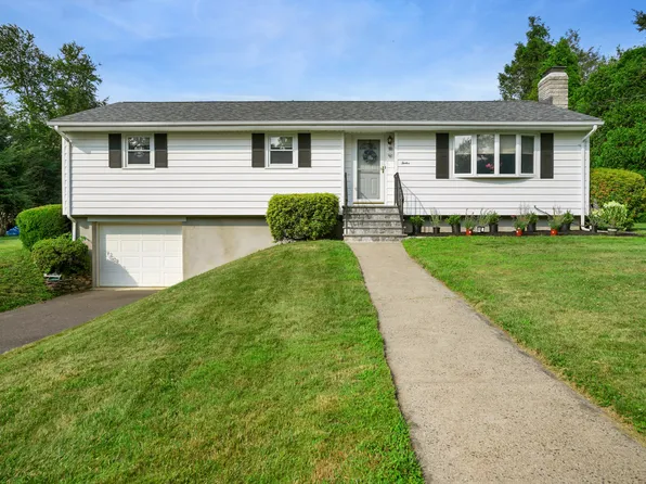 12 Nokomis Drive, Trumbull, CT 06611