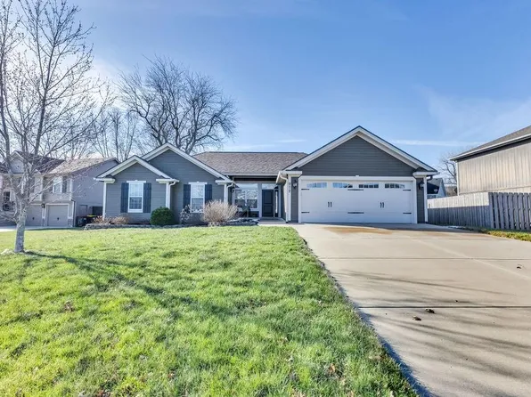 919 E 8th Cir, Kearney, MO 64060