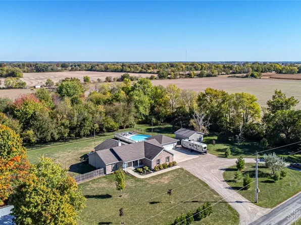 250 Yost Rd, West Alexandria, OH 45381