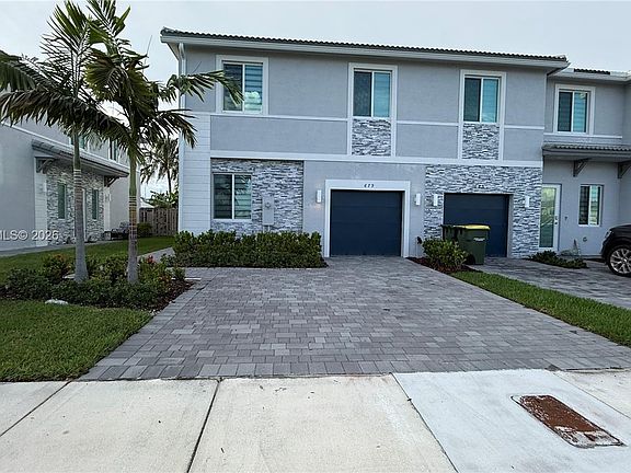 3rd image of 679 SE 13th Street Cir