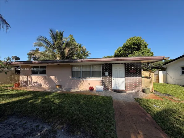 1160 NW 77th Way, Pembroke Pines, FL 33024