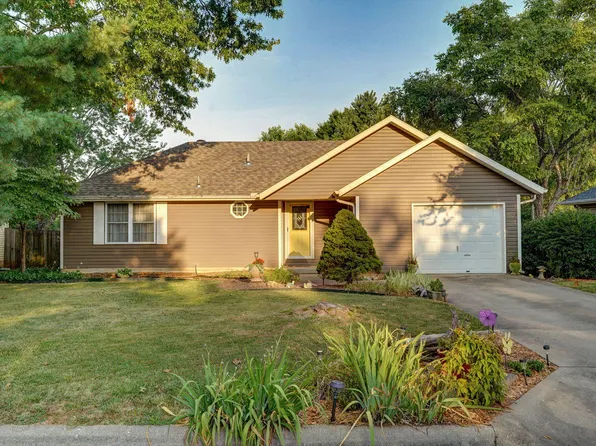 5649 S Pinehurst Avenue, Springfield, MO 65810