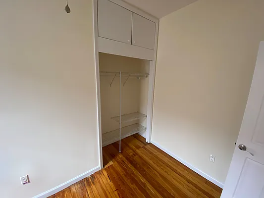 Rented by H L Dynasty Real Estate Corp | media 1