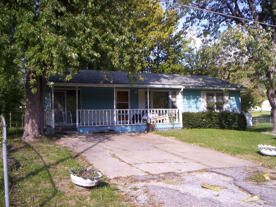 1st image of 8220 Kenwood Ave