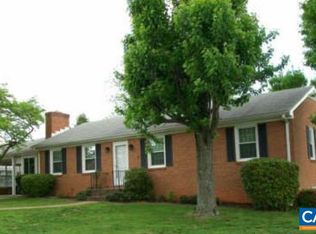 1409 Melbourne Rd, Charlottesville, VA 22901