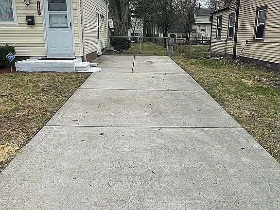 2nd image of 12794 Couwlier Ave