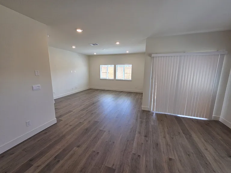 4337 White Feather Way — Photo 3