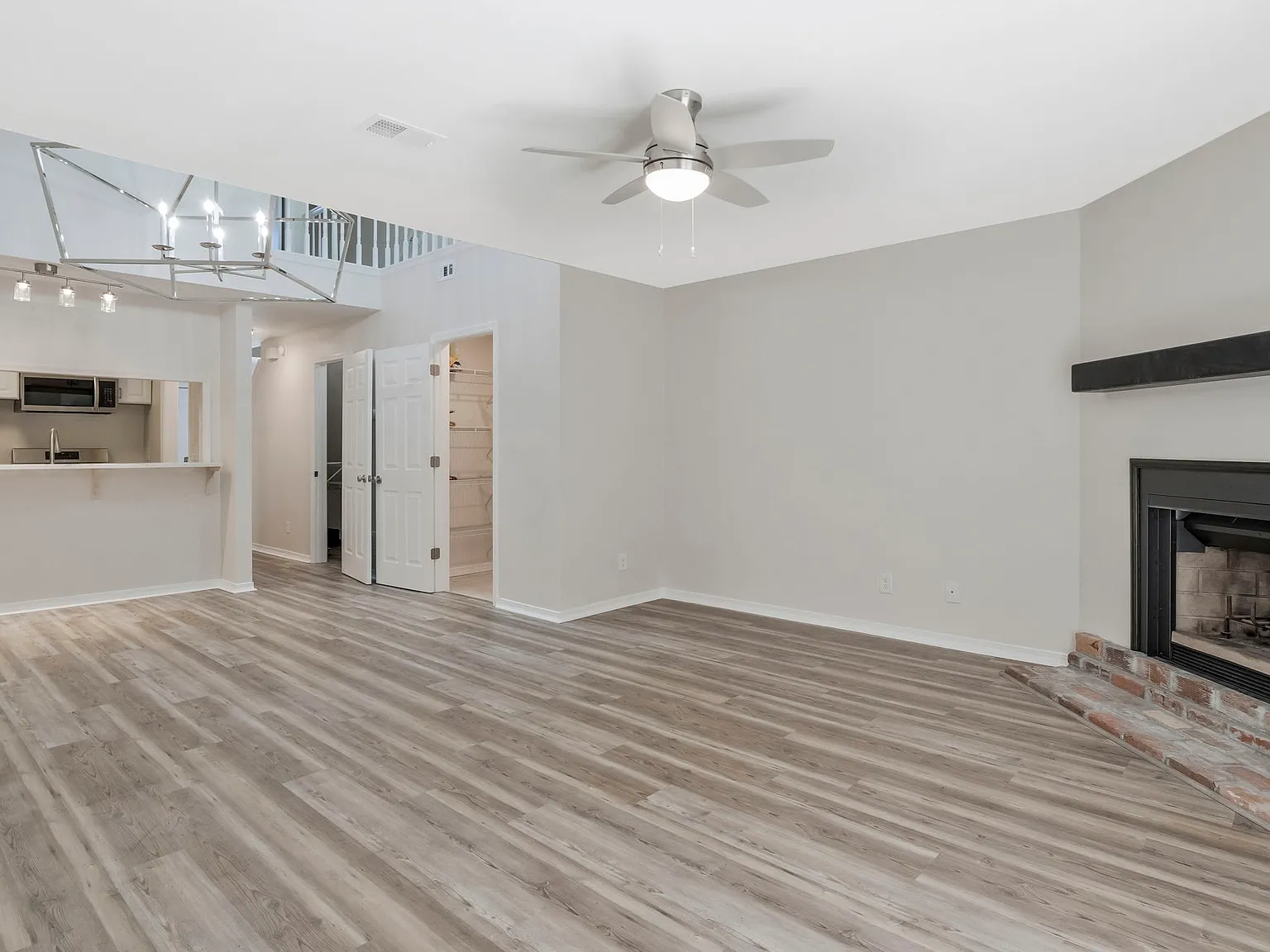 Brookside Drive 4221 - 1 — Photo 1
